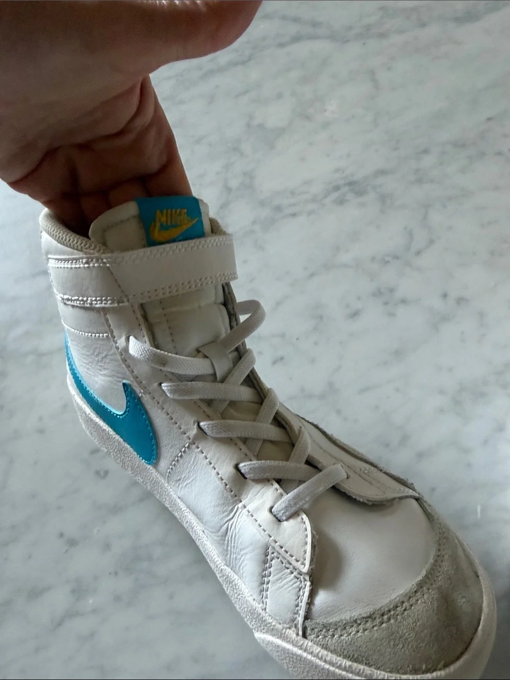Nike Kids White High-Top Sneakers with Blue Swoosh size 3
